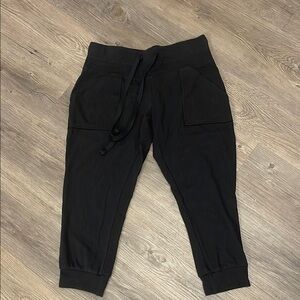 Size S Capris